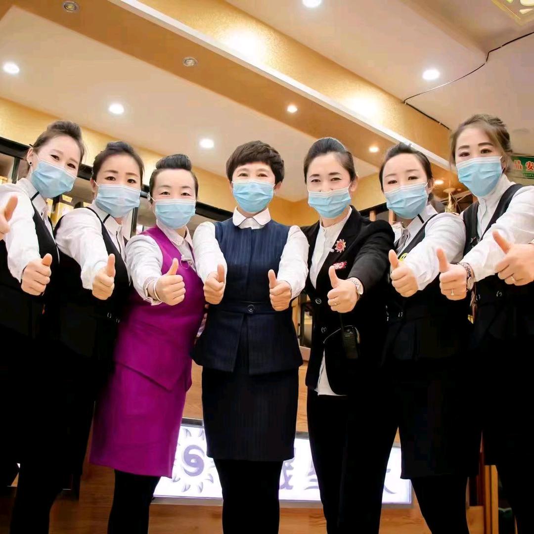 健晟星期天火锅(望奎店)