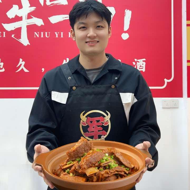 胡火火的牛排锅·海军啃牛坊