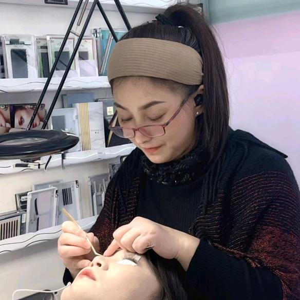 鑫鑫美睫美甲