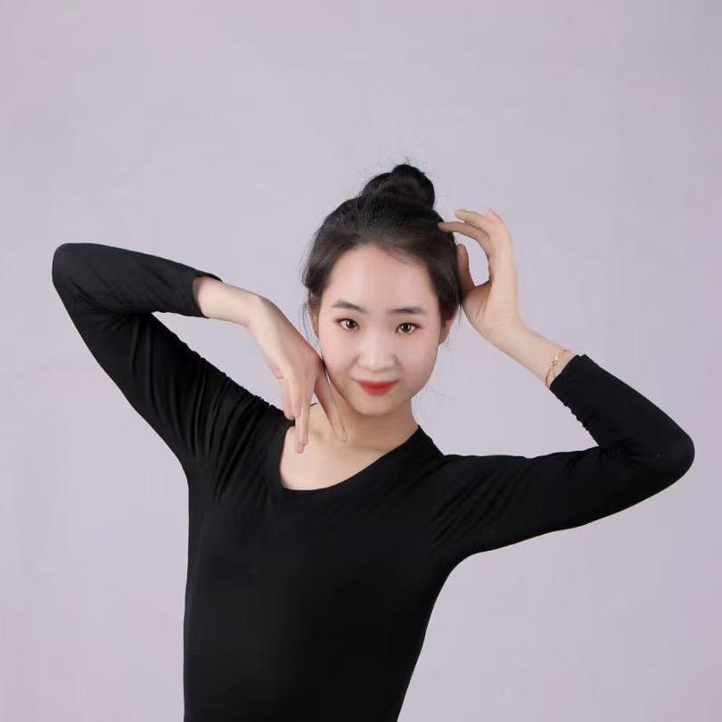 小荷花舞蹈张老师