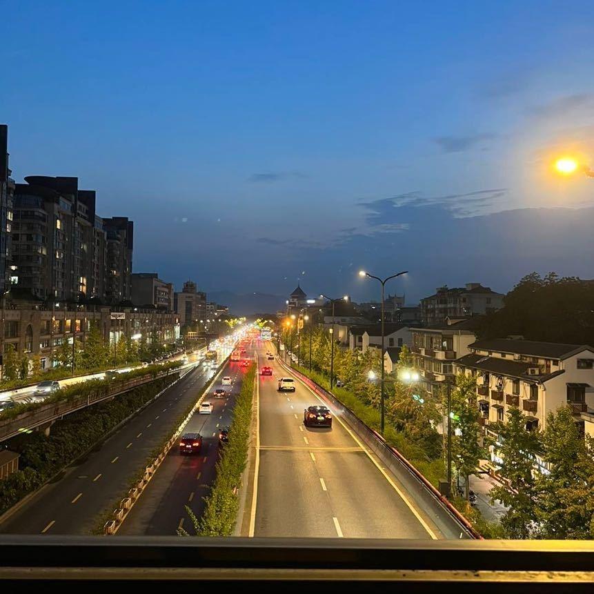 梦动深圳市立忻悦的直播号