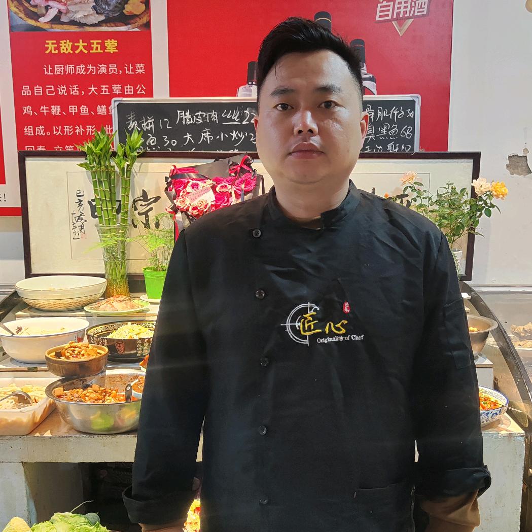 “房掌柜“美拉德将军