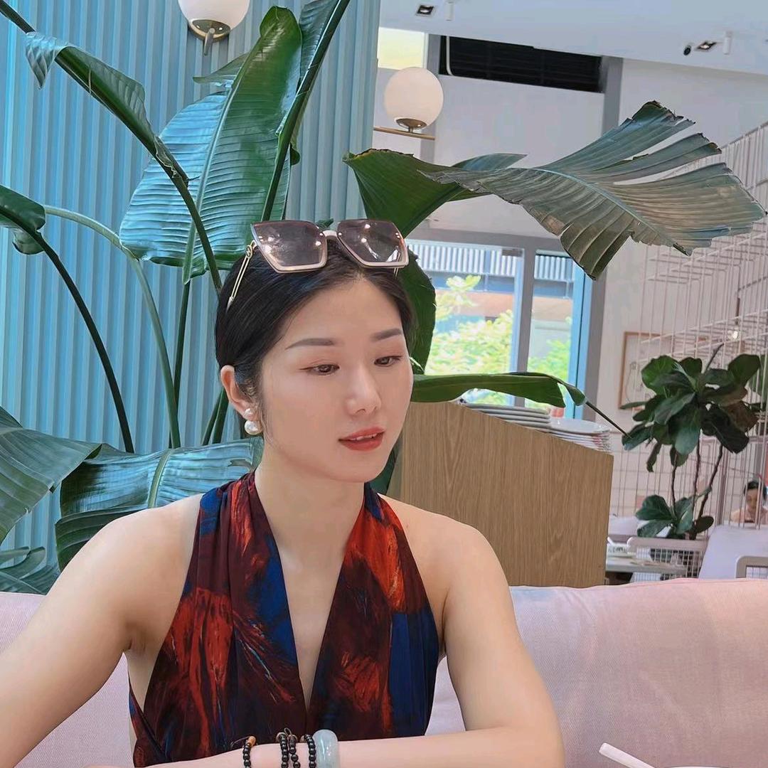 丹棱县伊人姿美主理人—高山