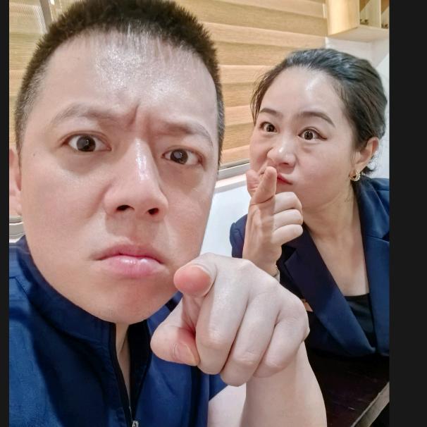 店长与阿鹏鹏-金恩美口腔