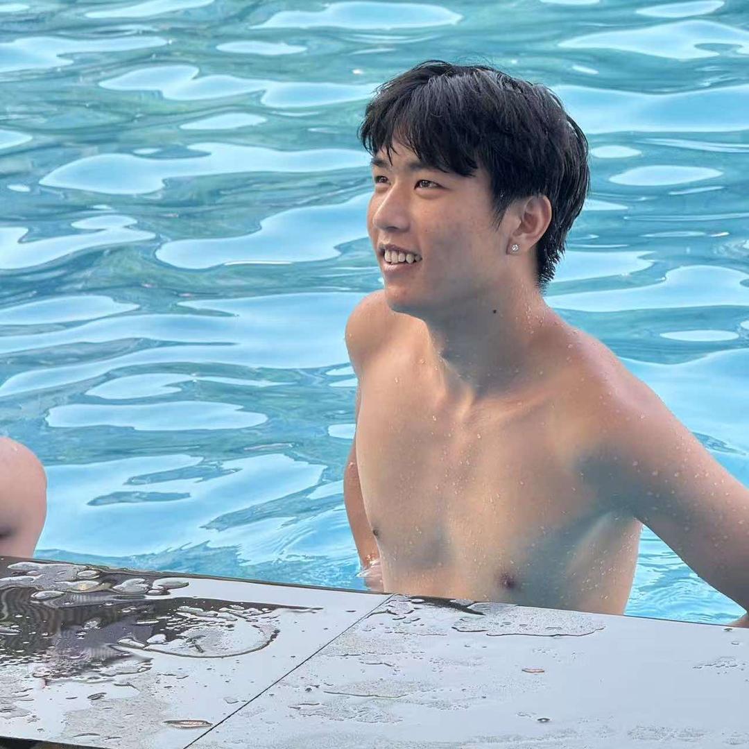 爵士风情花园西区游泳池官方号