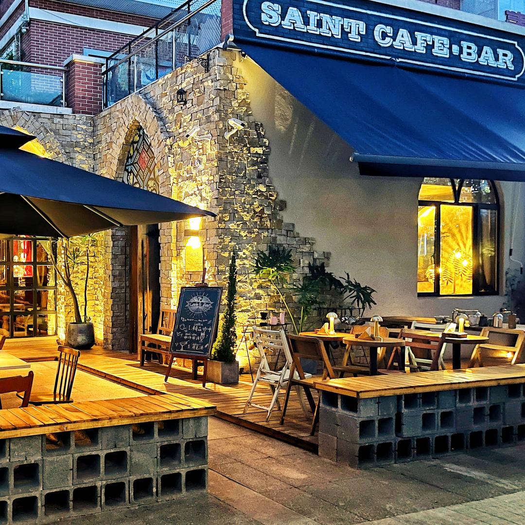 岳界·贤CAFE&BAR