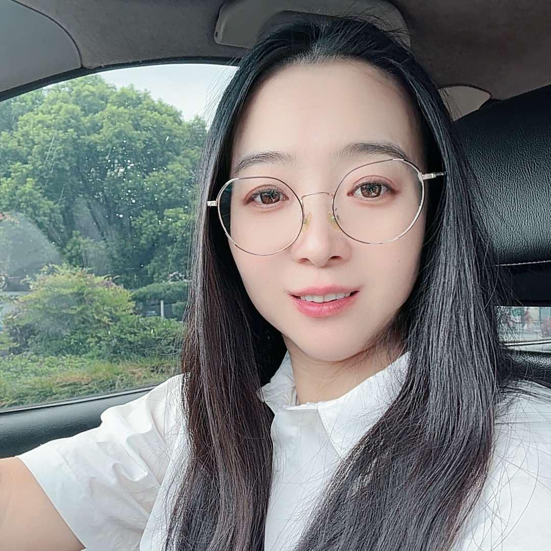 东阳雯雯养生老板娘