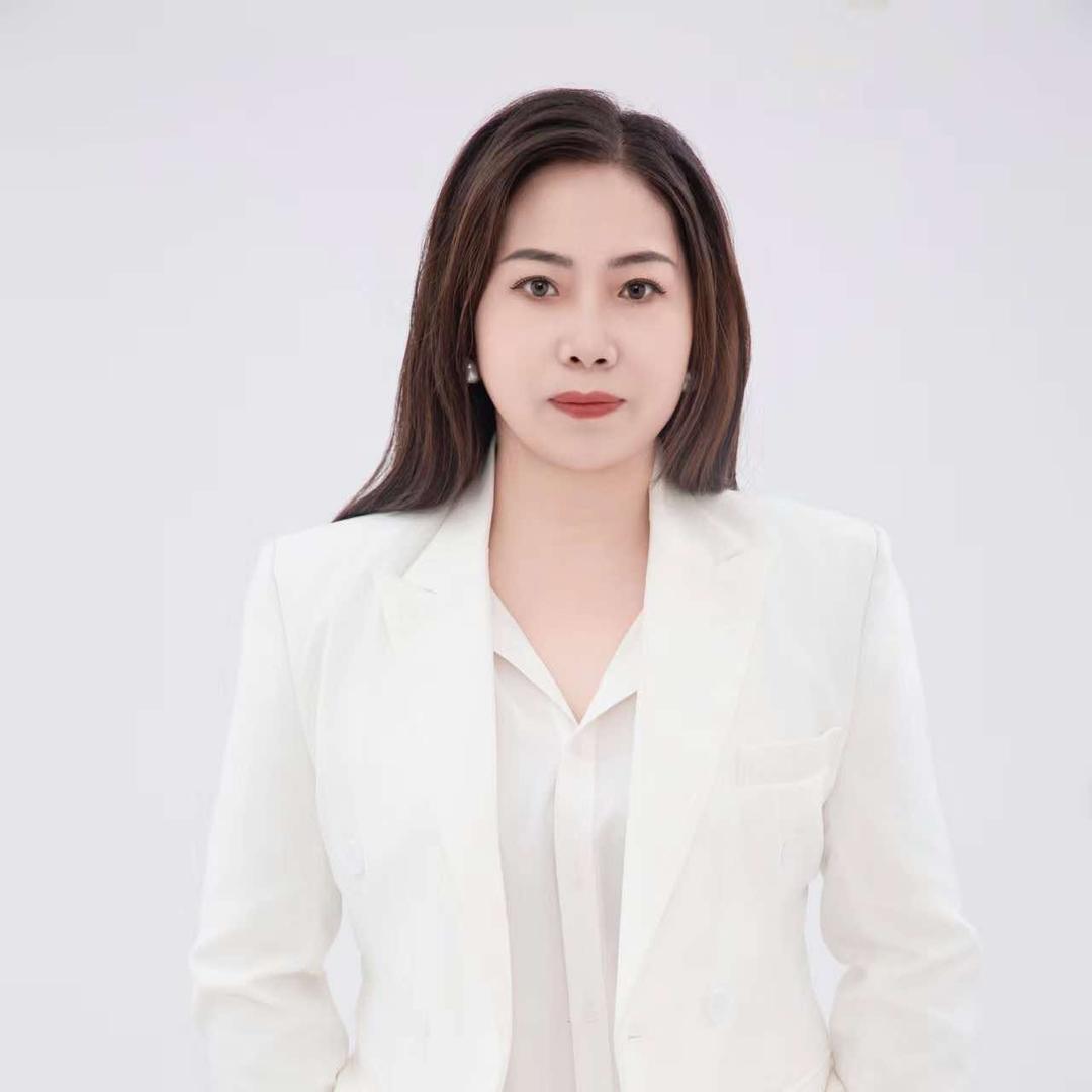 美极了玉品极言美店长陈燕华