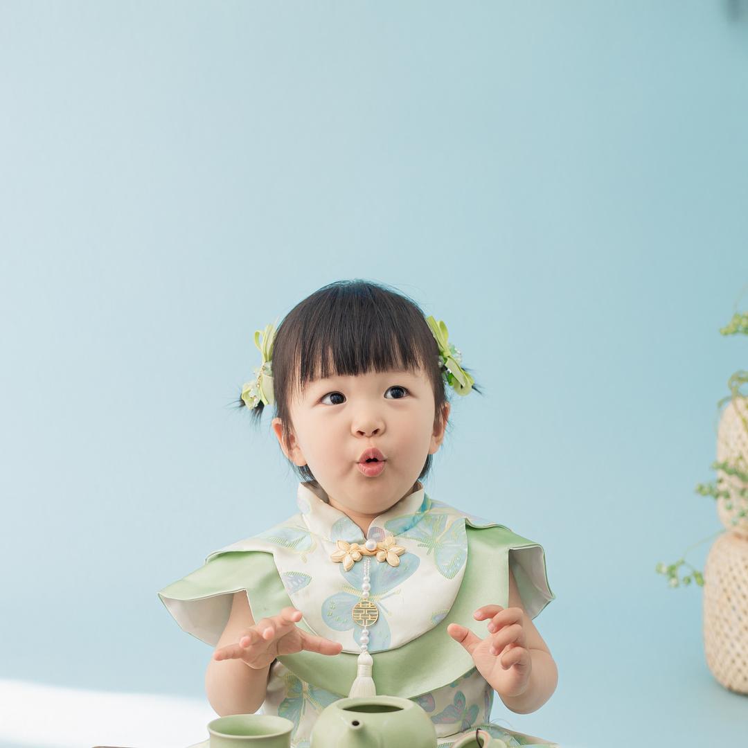 玉罗宝宝呀（悉洽泽）