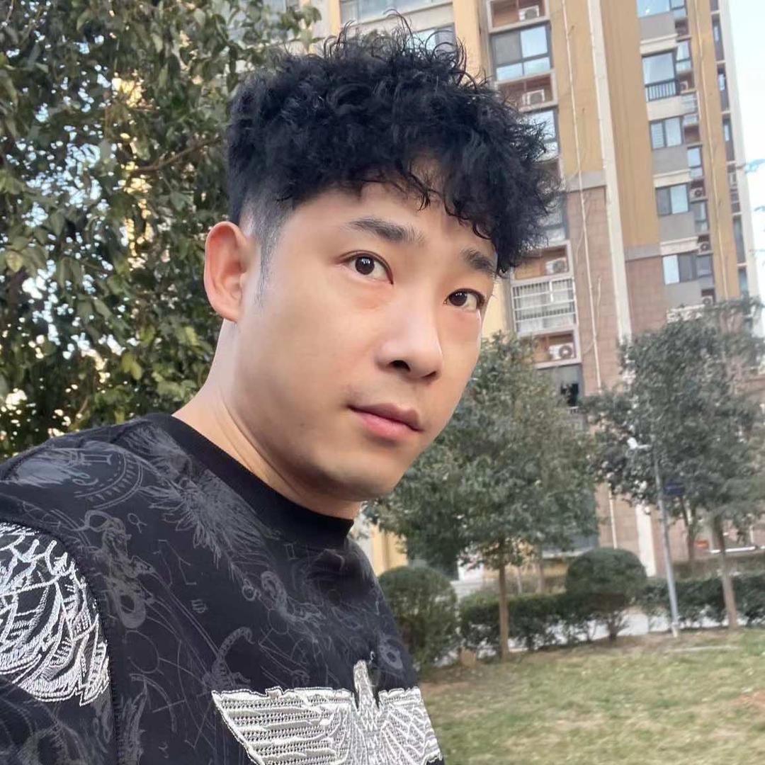 洛阳手机贴膜朋哥