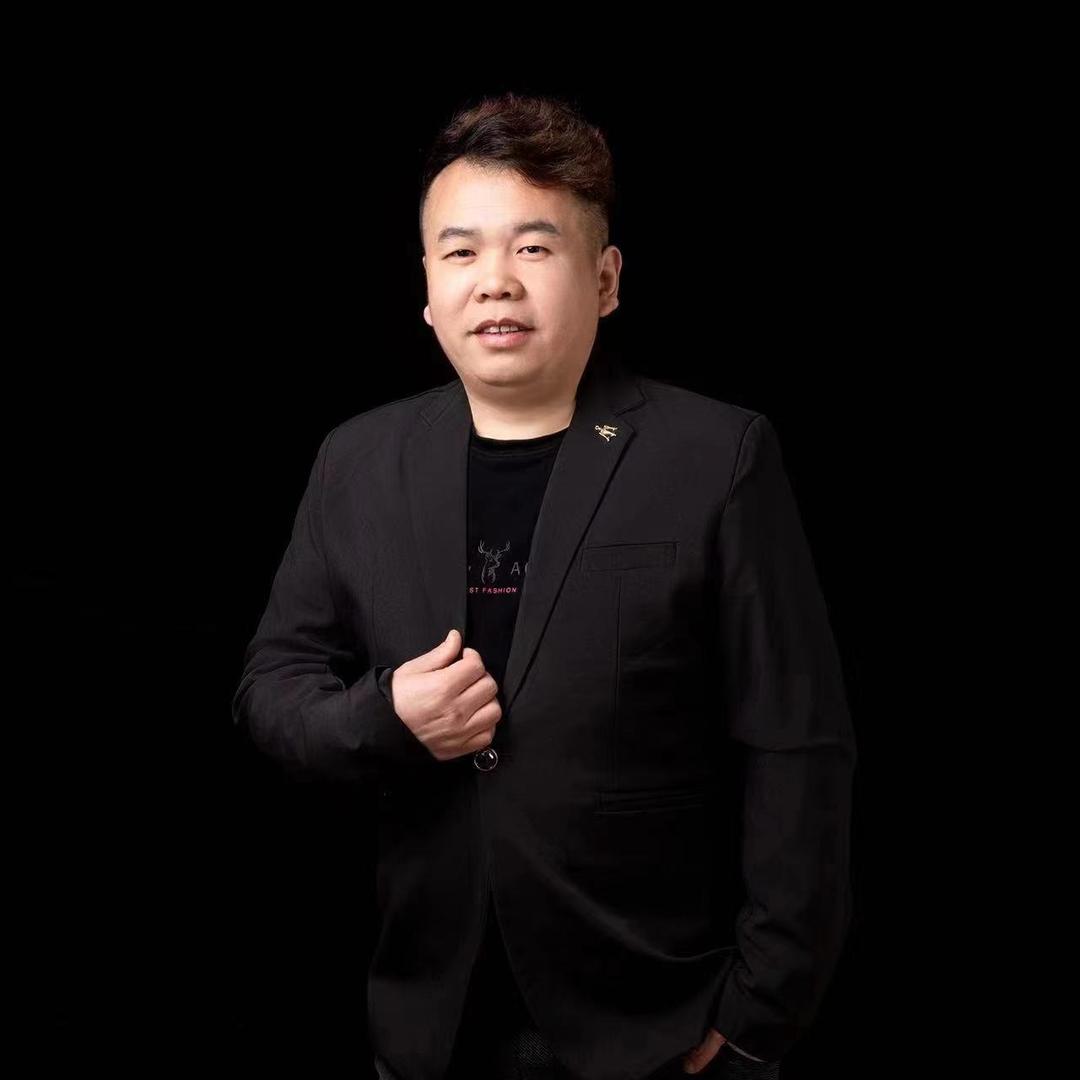 端氏小军专攻烫发