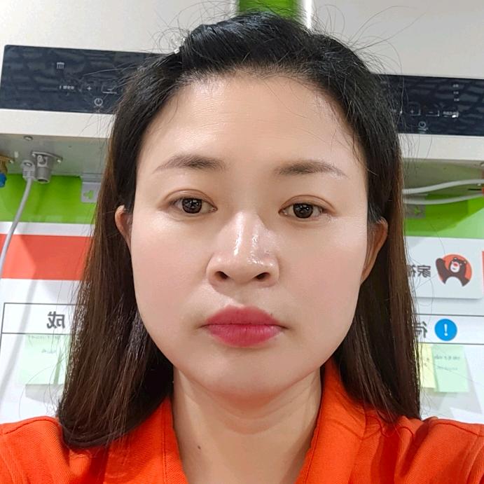 四川家福来电器有限公司谭春蓉