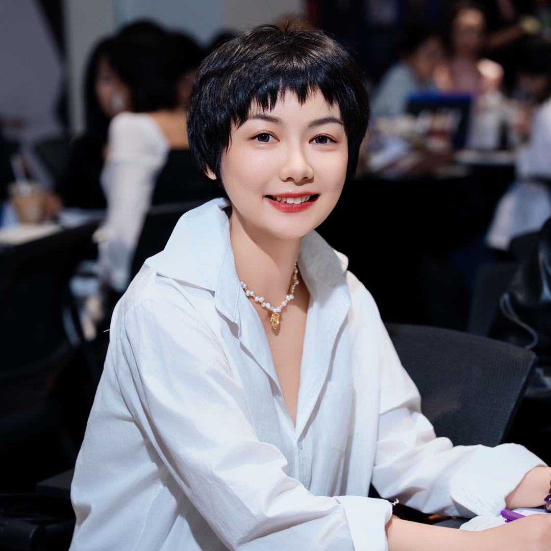 在湘潭做调肤的彭莎（小助理）