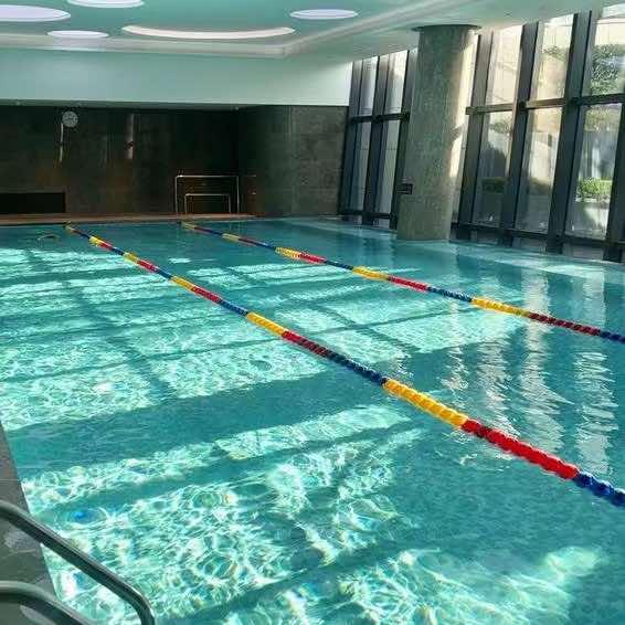 逸林斯博特游泳健身