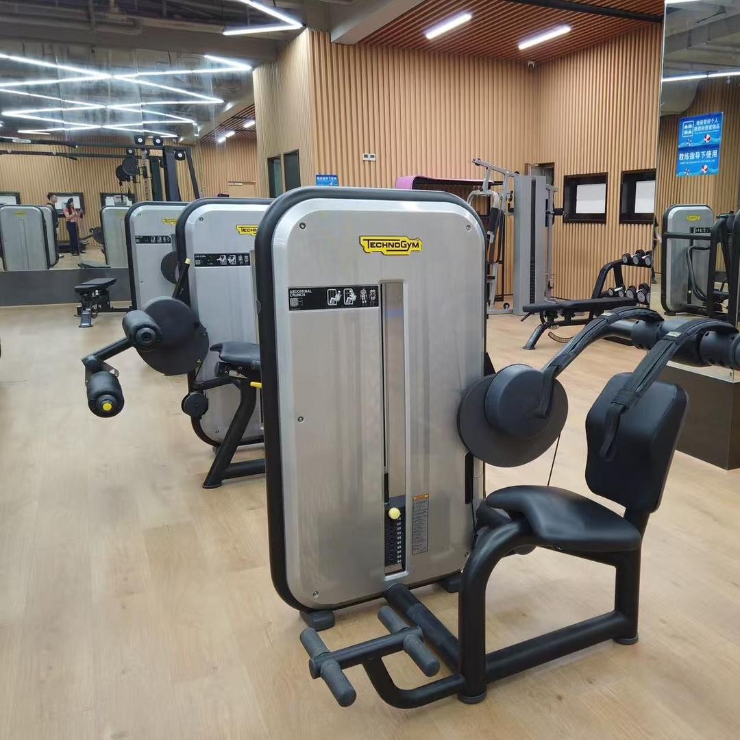 龙族星球健身游泳中心