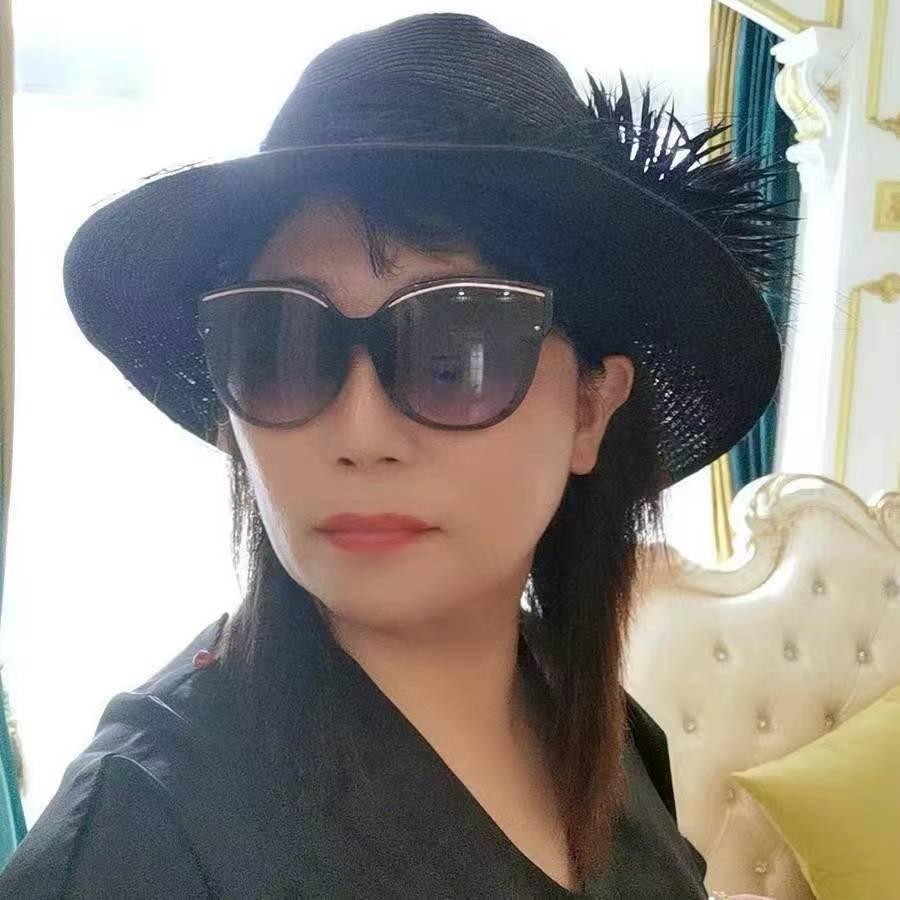 中嘉石油张霞