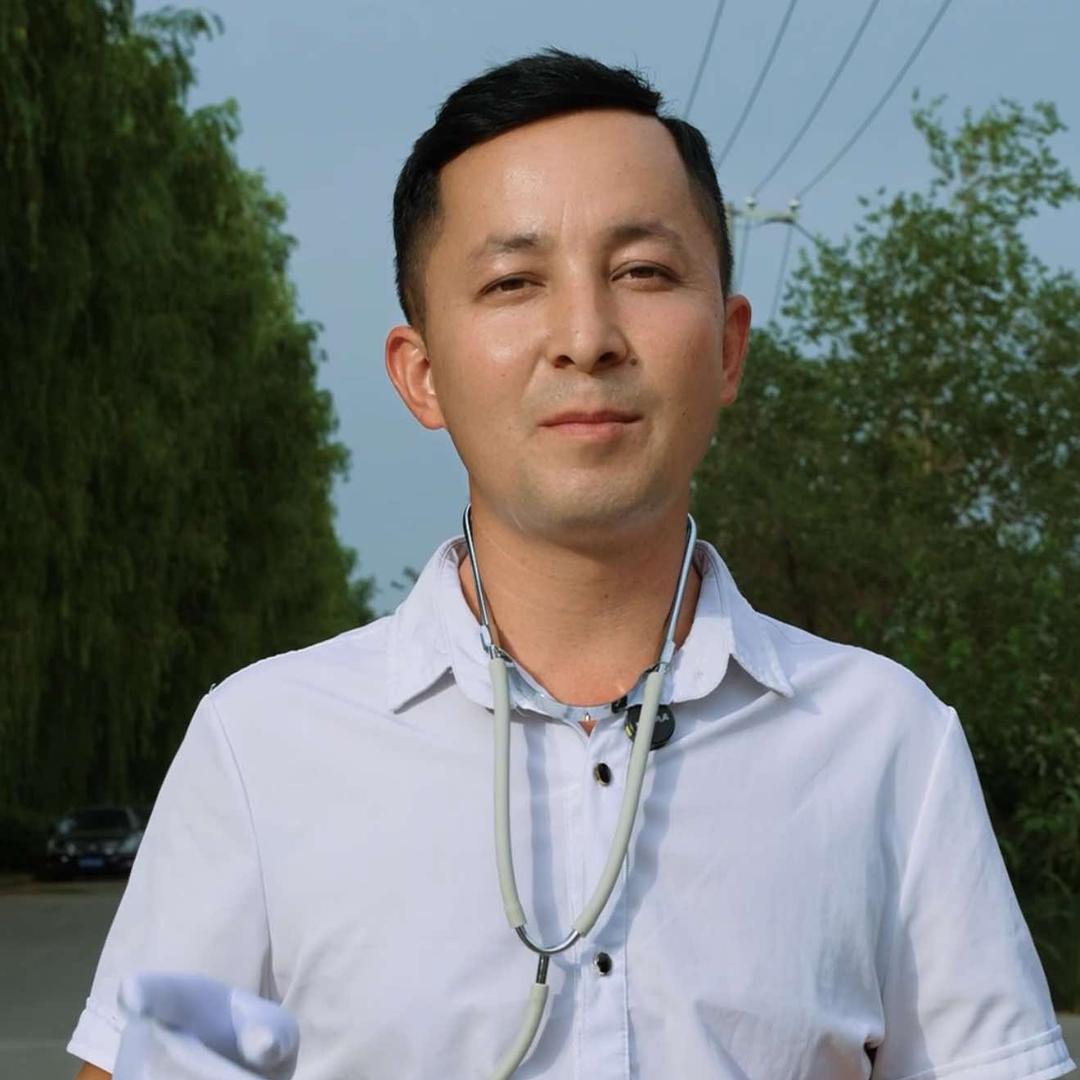 库车友好汽车服务中心艾尼瓦尔江