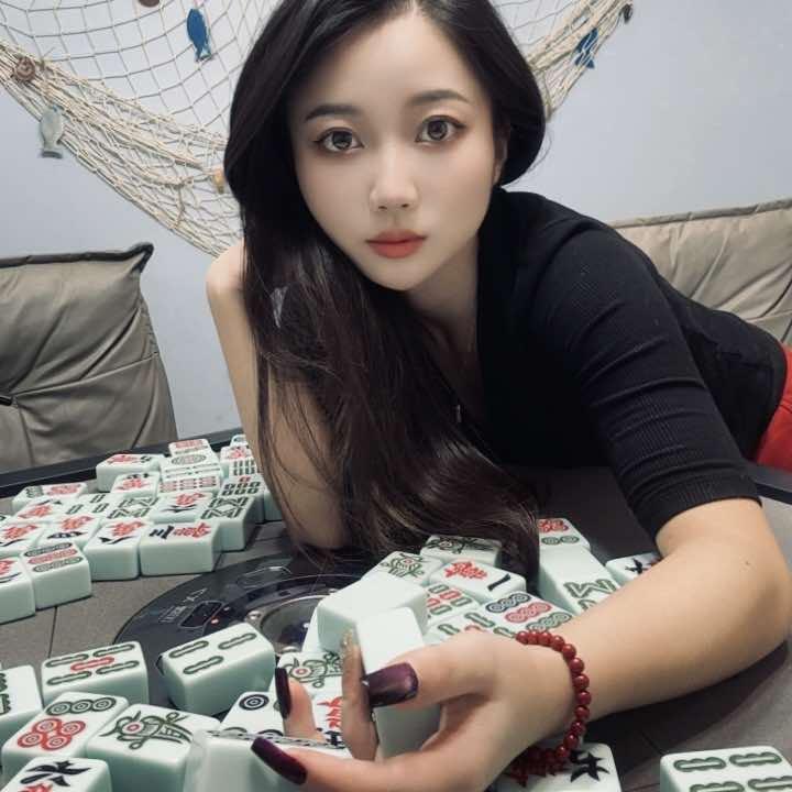 坠爱麻麻棋牌室