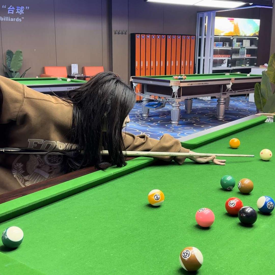 叮叮台球俱乐部