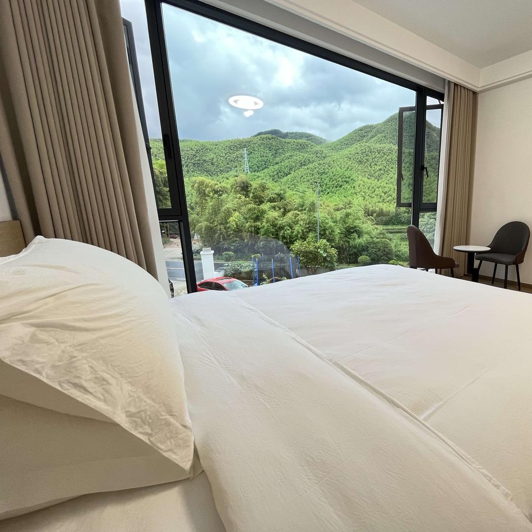 云逸民宿官方号