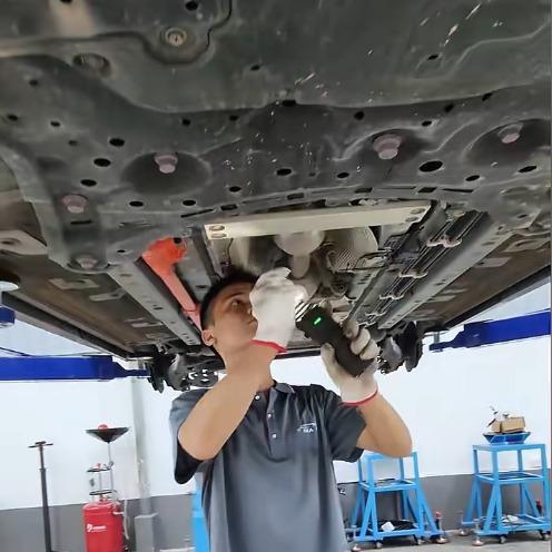 广州车匠人底盘专修精准定位调教知识城店