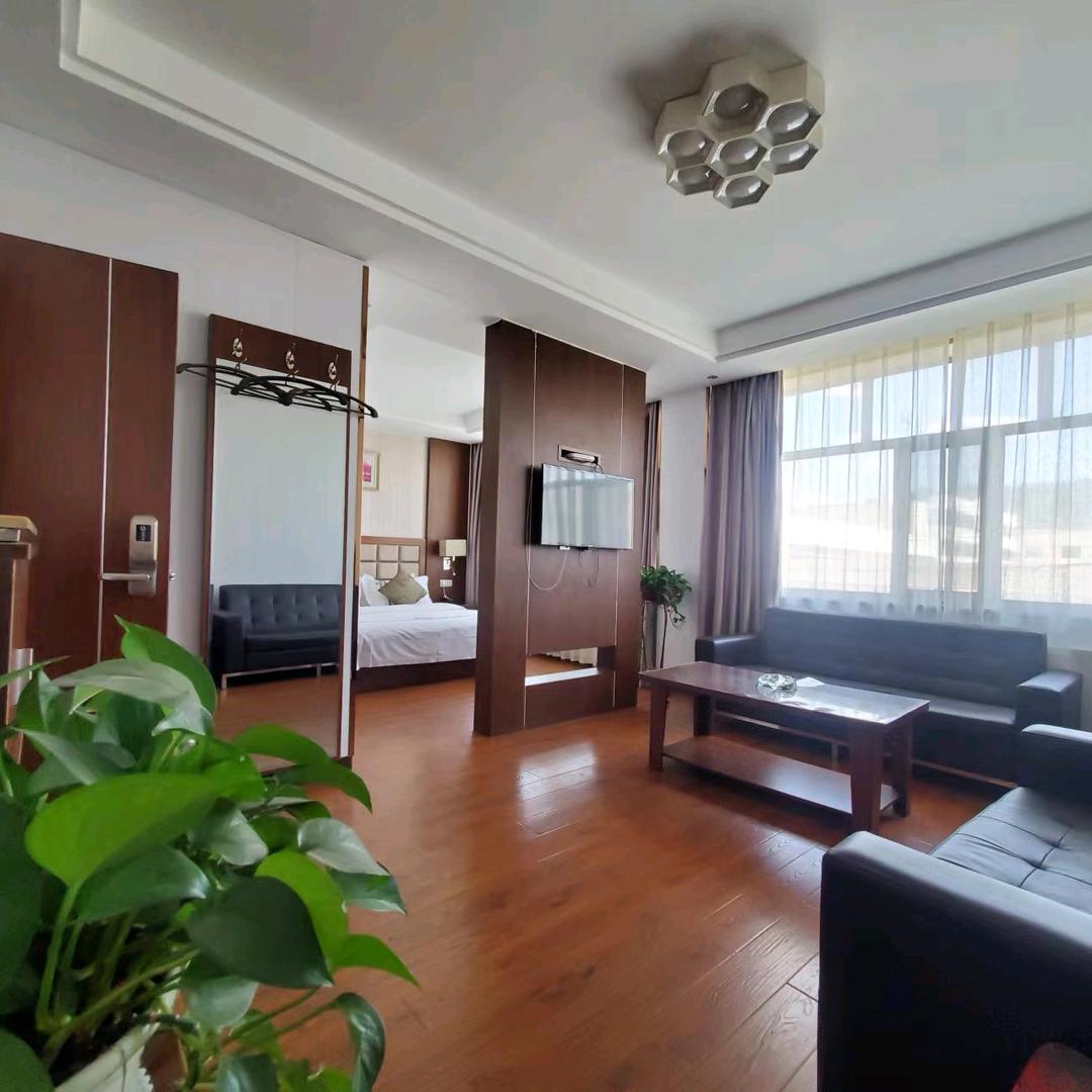 靖远景琇花园酒店有限公司