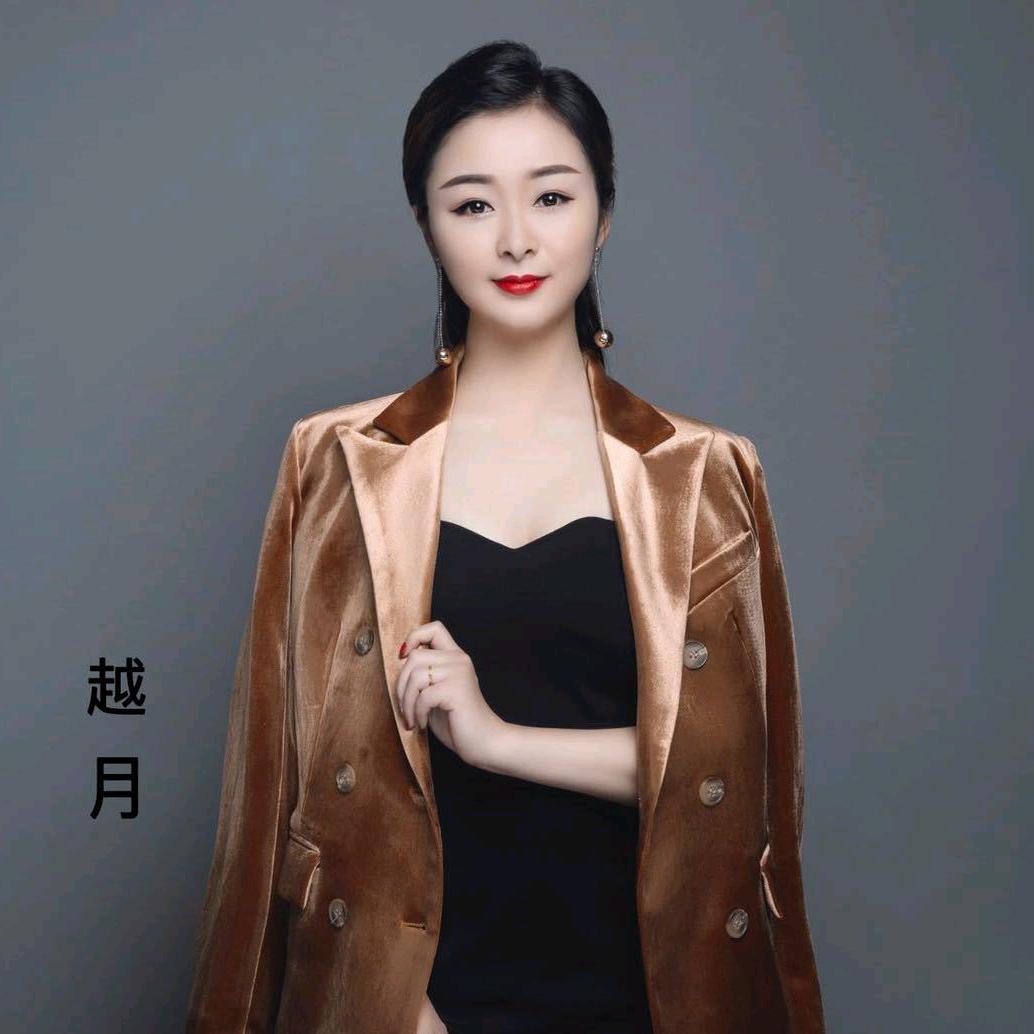 在汕头做眉毛的越月