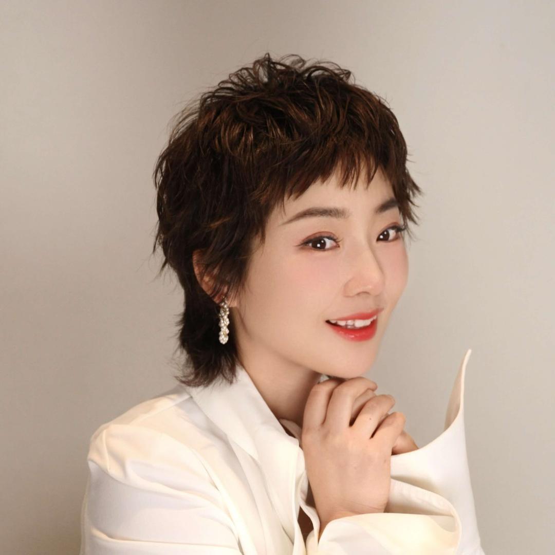 阿荣旗会做眉毛的君君