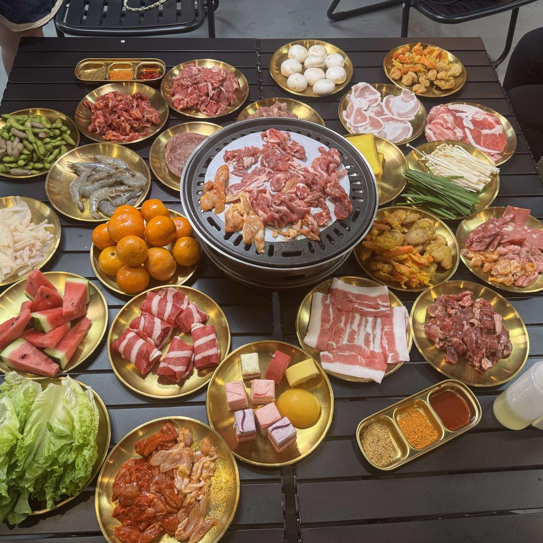 库不凡鲜切牛肋条自助烤肉