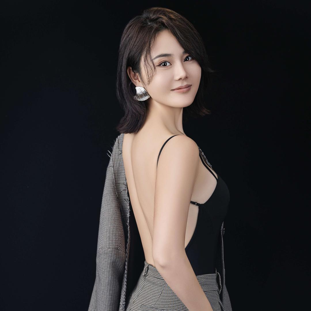 晶俪运动美学—馨匀
