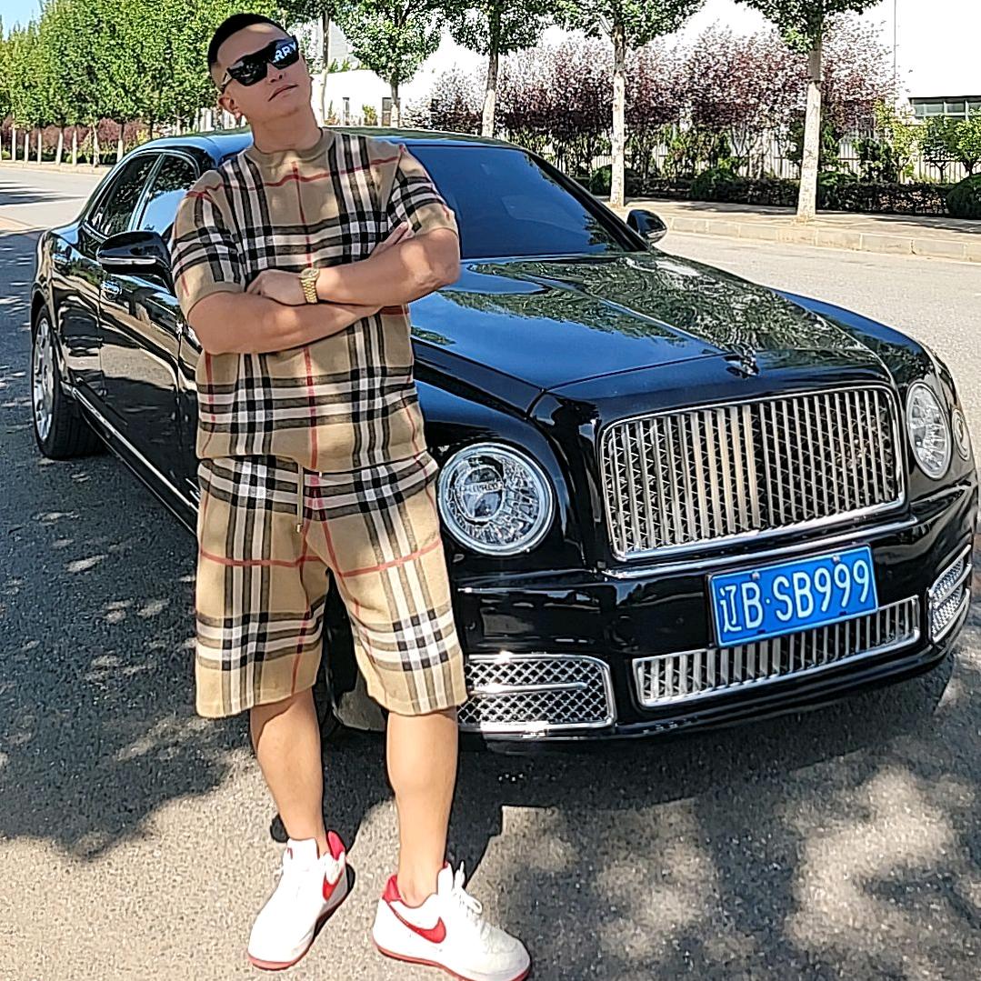 辽BSB999的兆亮租车