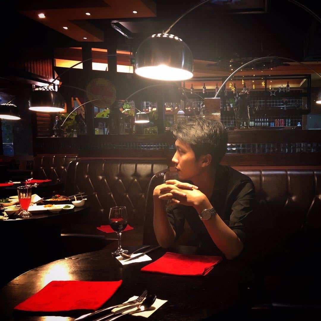 西安假发定制-增多烫武刚店