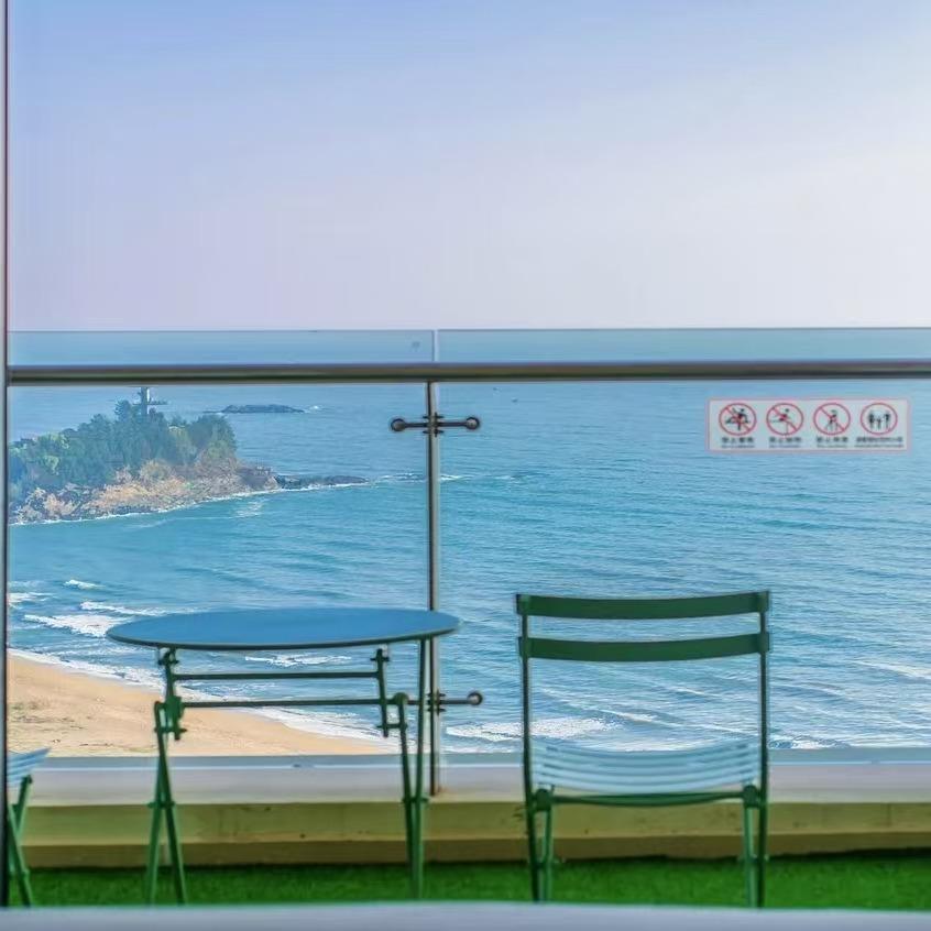 鼎龙湾海边秘境酒店公寓-门票