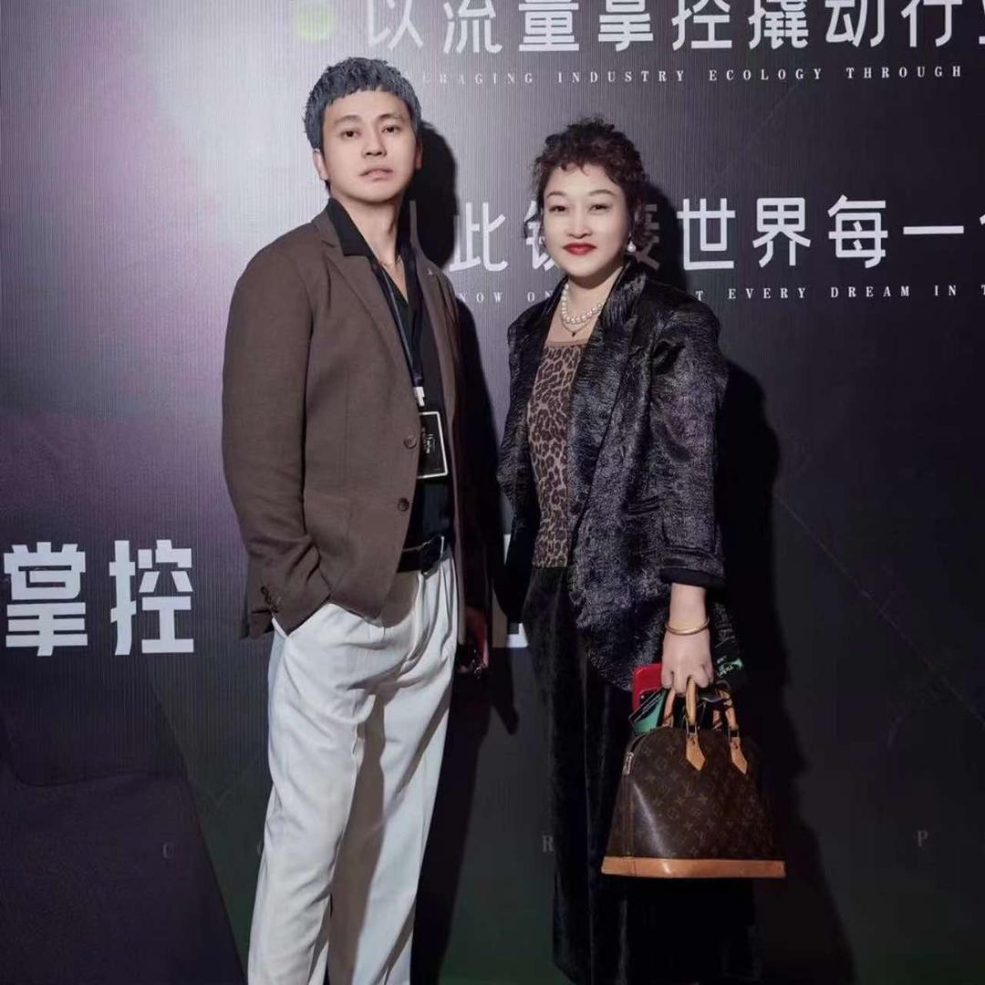 烟台烫发黑马张一小号