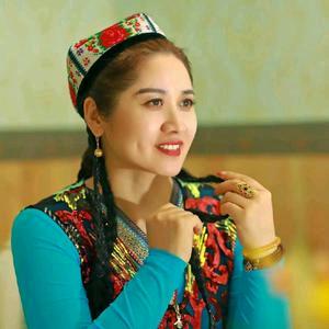 在北京做新疆菜的雪莲