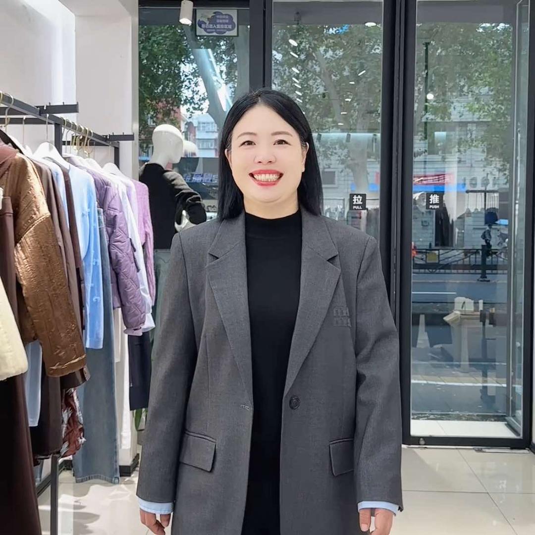 蔓德茜女装官方号