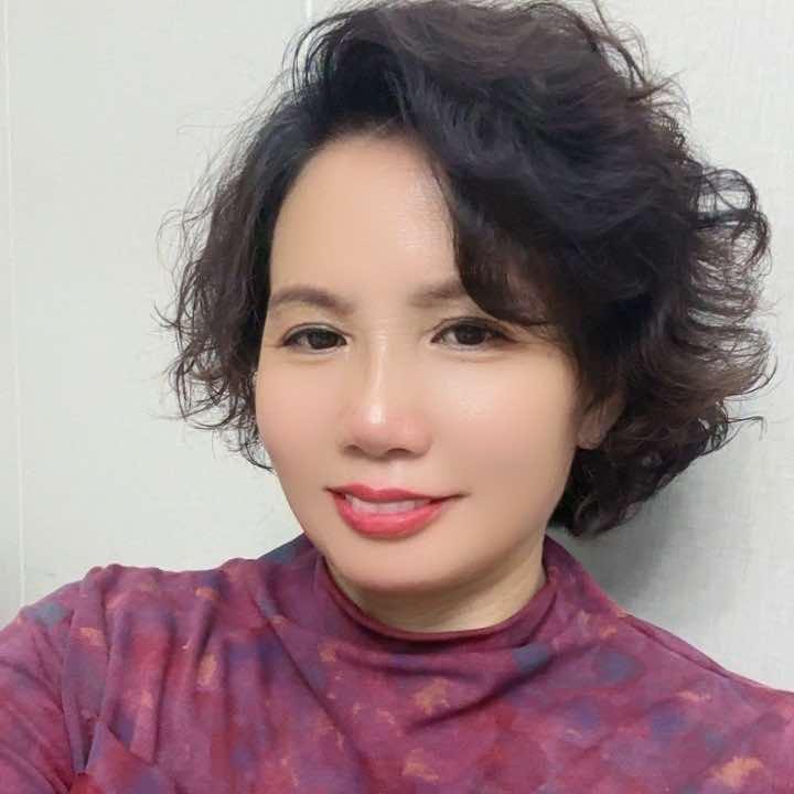 海陵区芳妍美发店