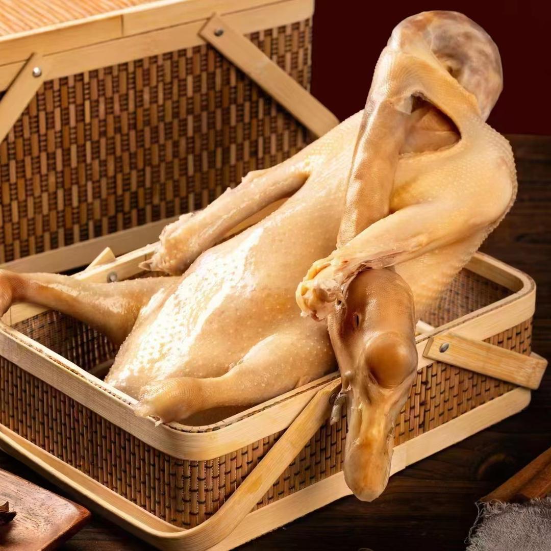 卖柒只老鹅的小老板娘