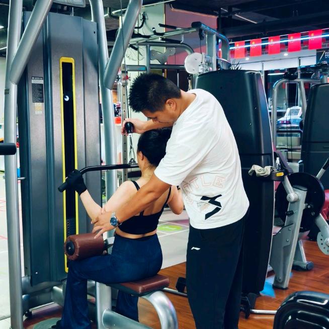 易化休闲健身馆