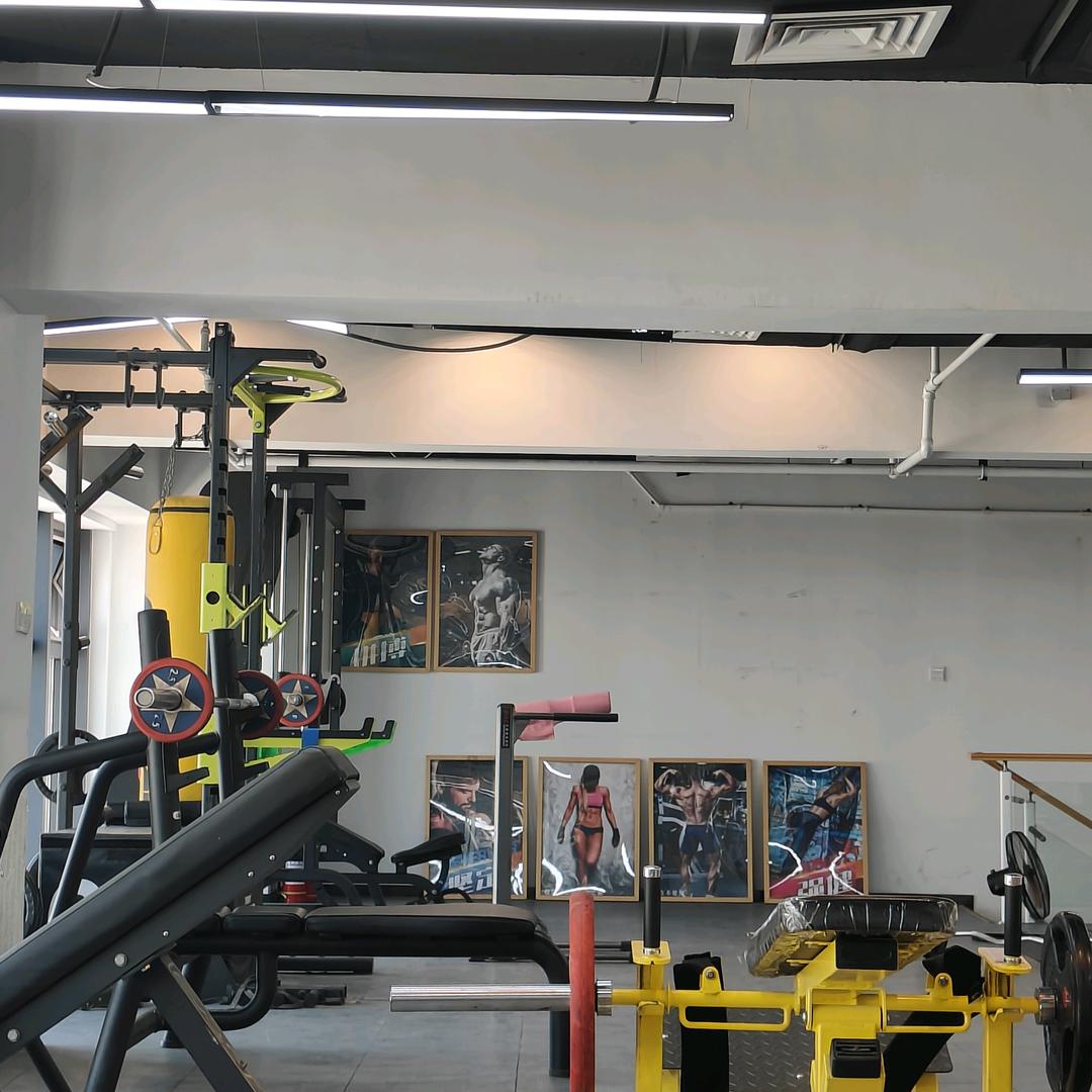 佐伊健身工作室(鼎泰中汇广场店)官方号
