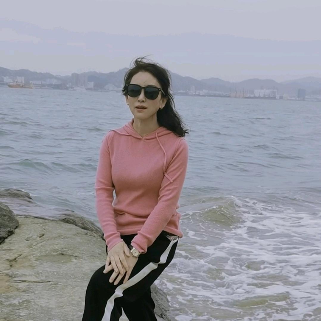 奎屯塔味源冰激凌面包坊