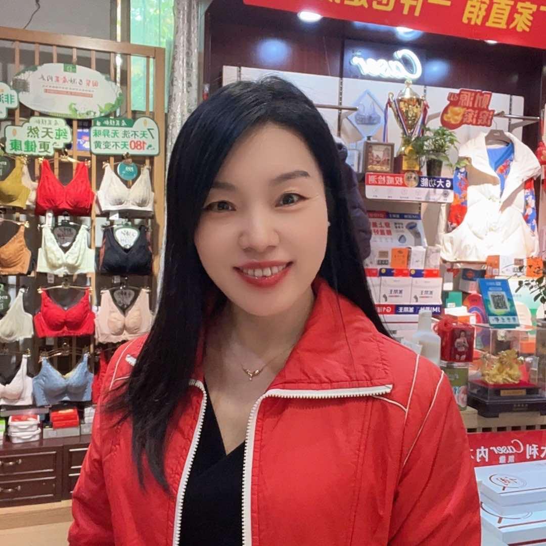 燕子洪庆Caser内衣