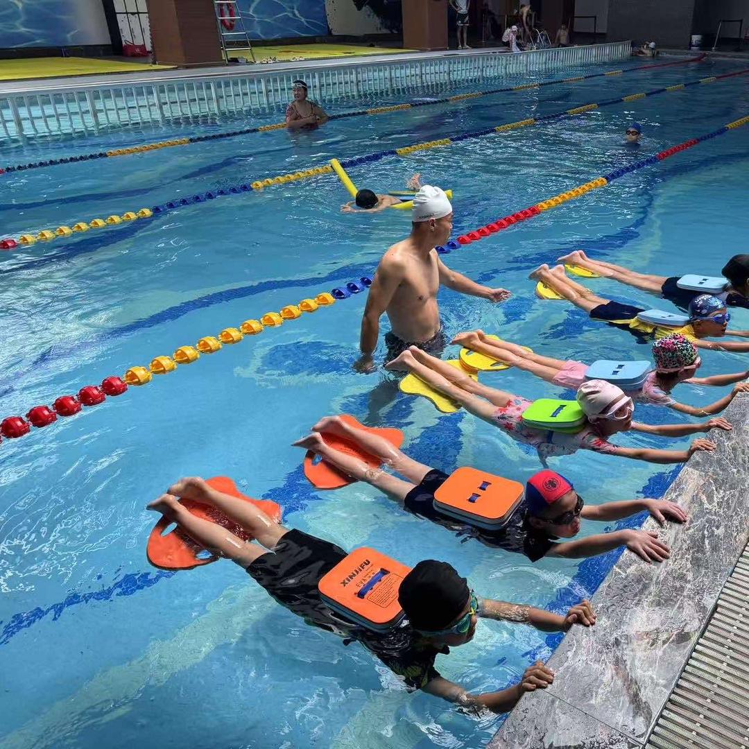 长乐游泳健身李老师