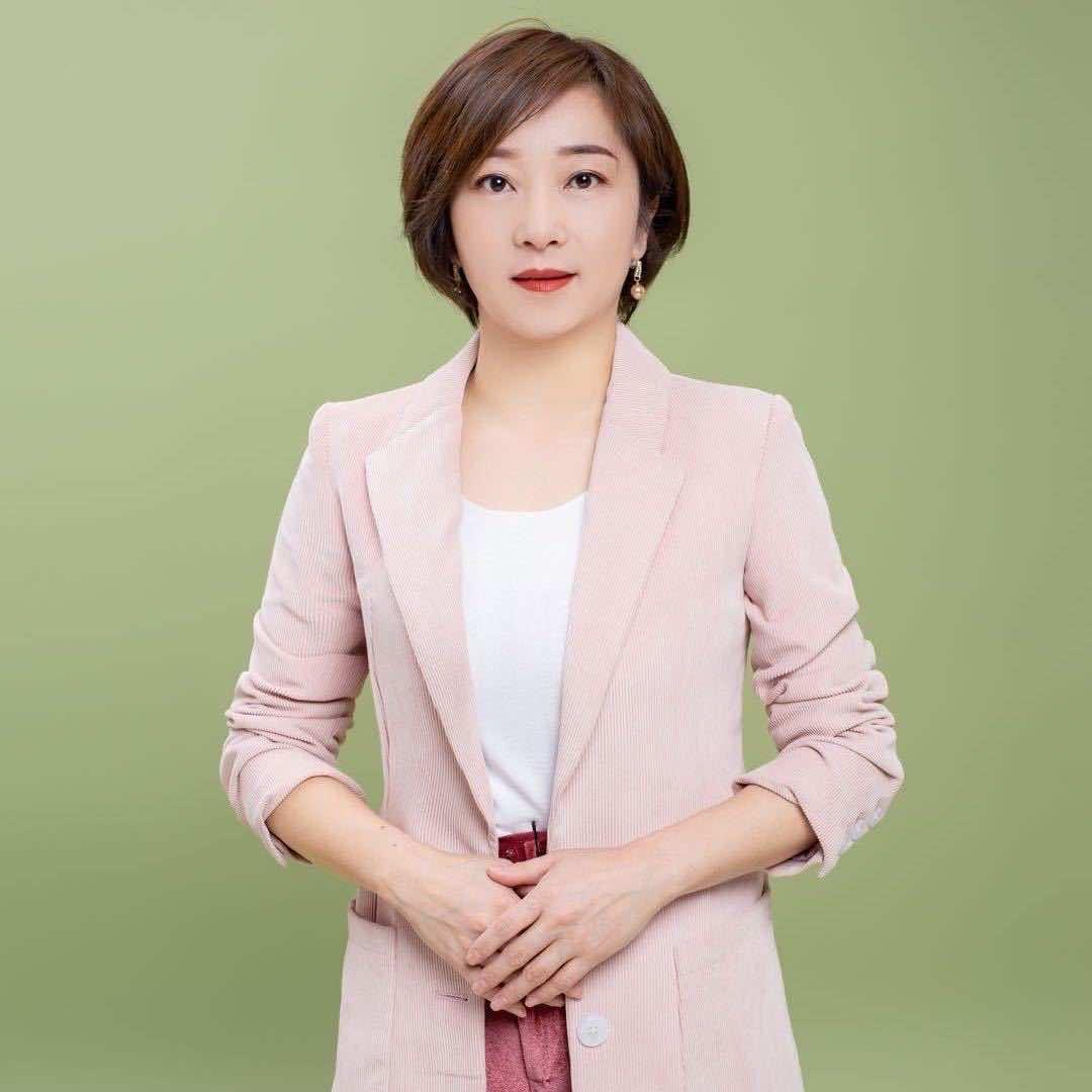 GUC+女装搭配师孟霞