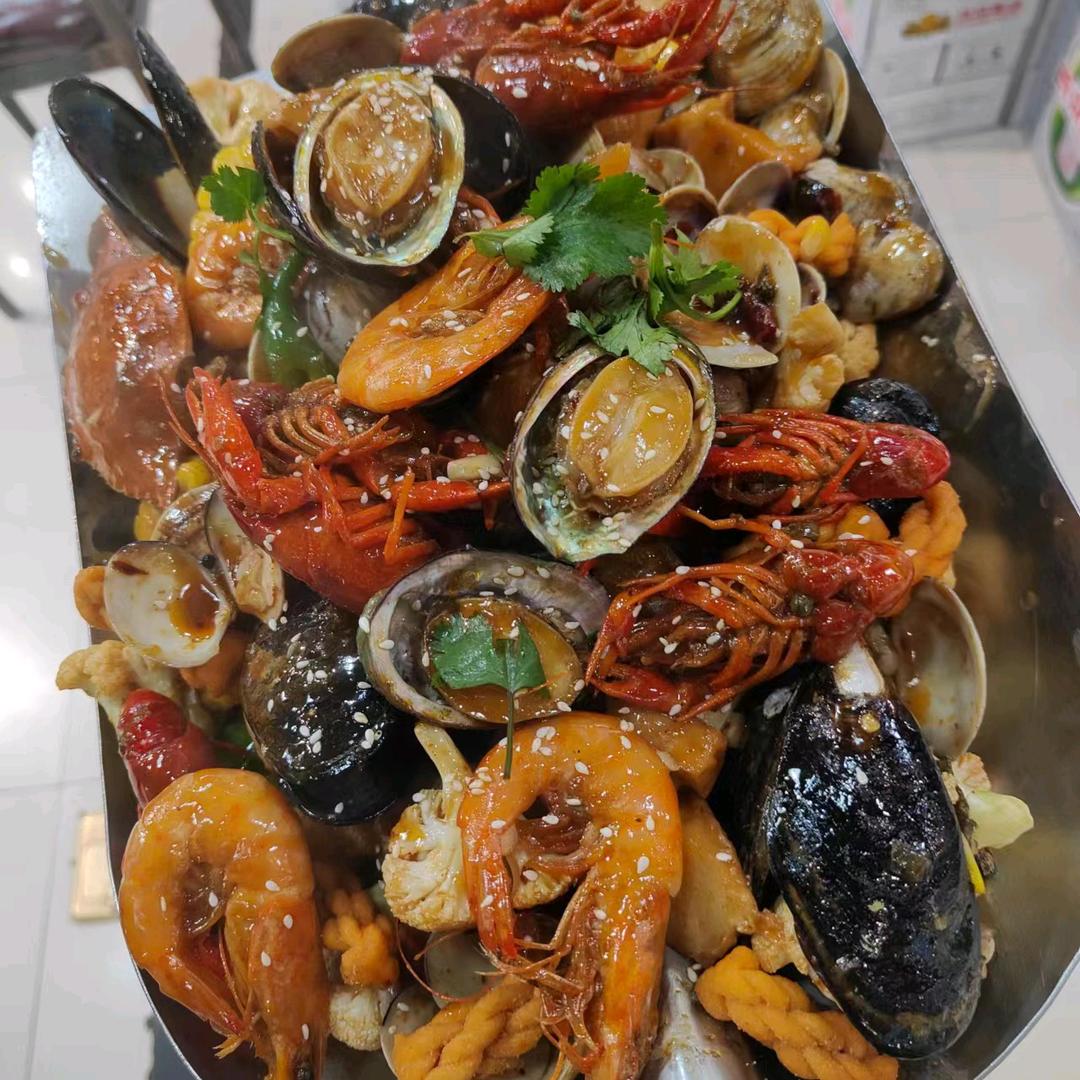 蒲城县原始人烧烤店