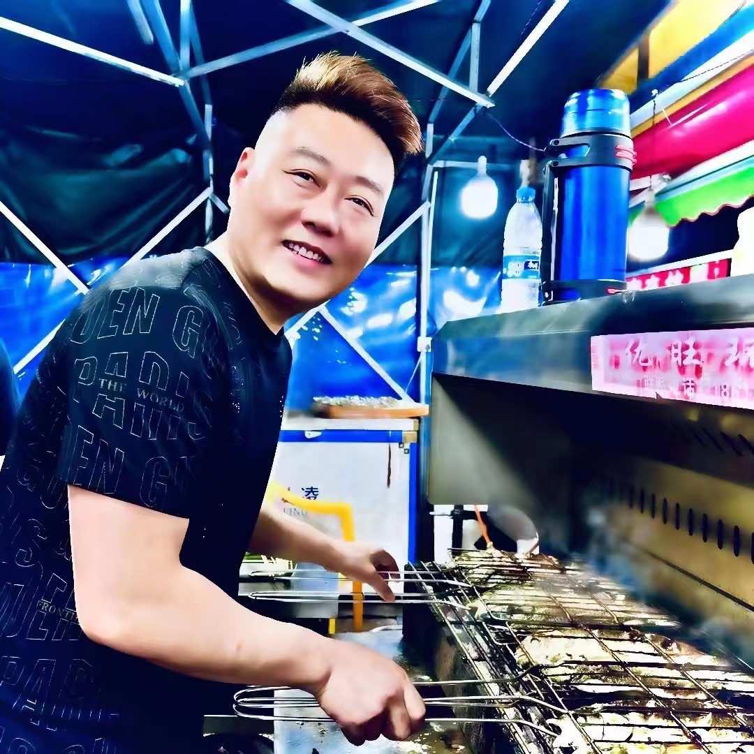 阿杰牛排锅烧烤官方号