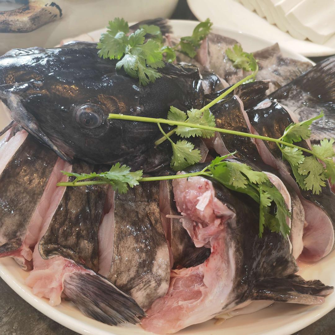 郭记布依酸汤鱼