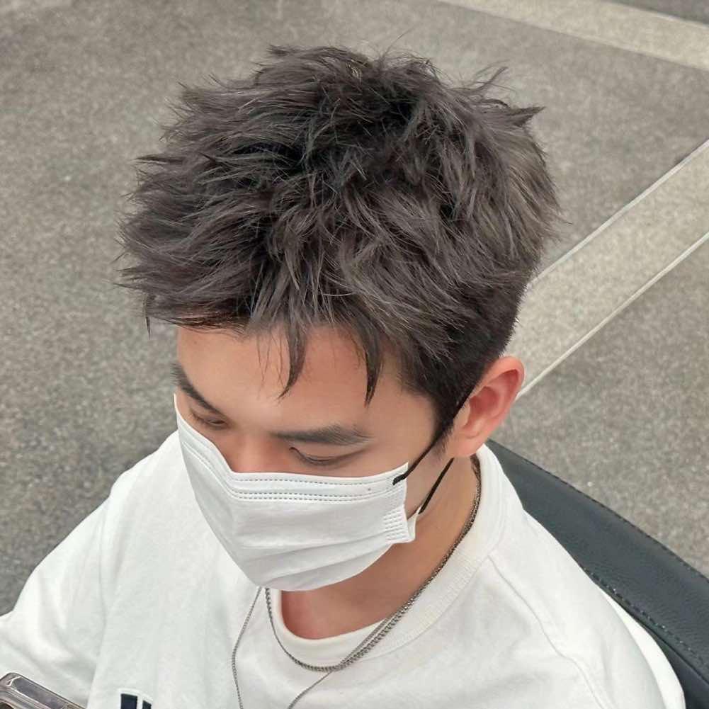 yi艺廊Lang工作室
