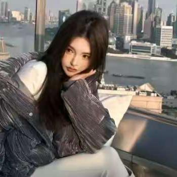 黄加蓝Iora爆款返场