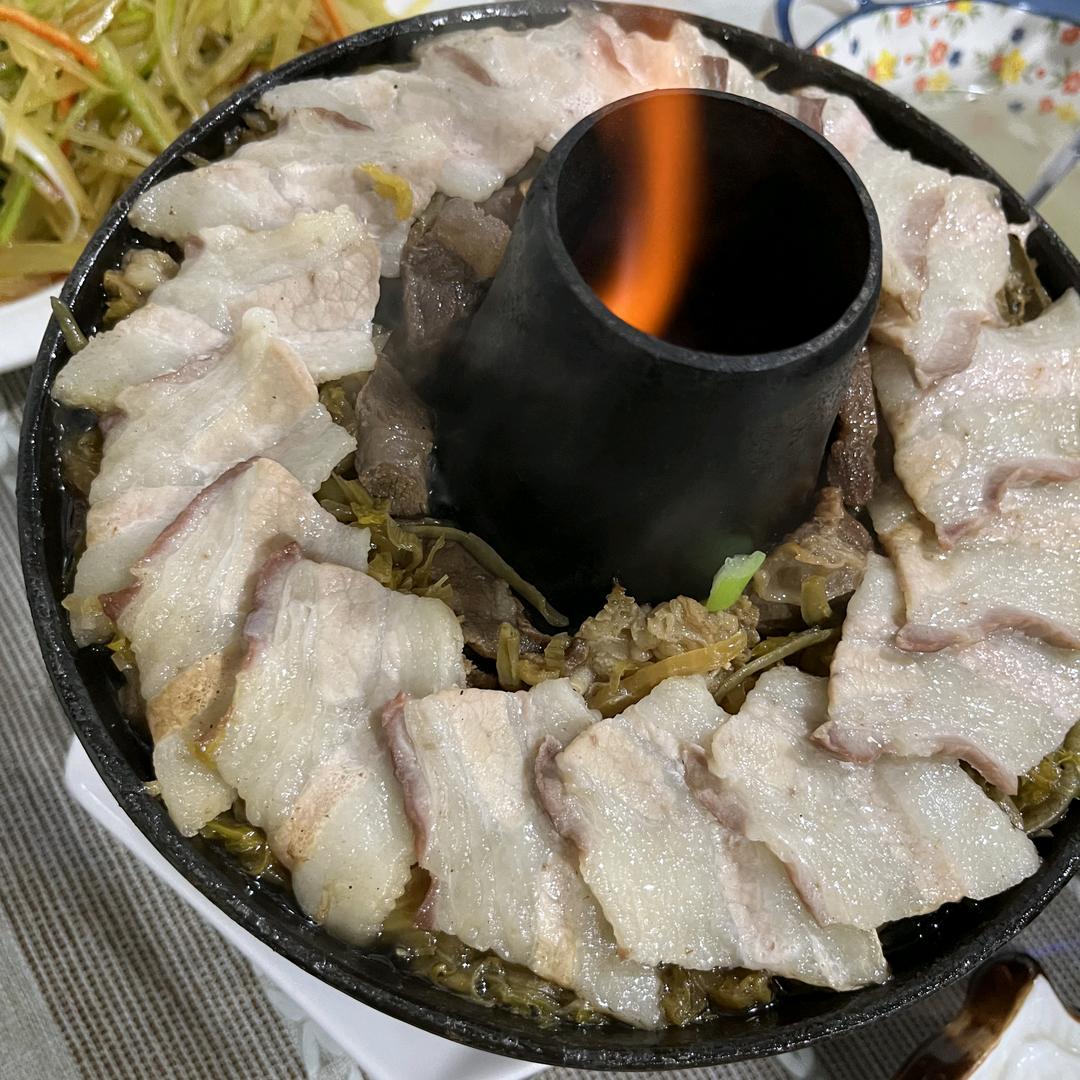 玛拉沁阿妈传统火锅